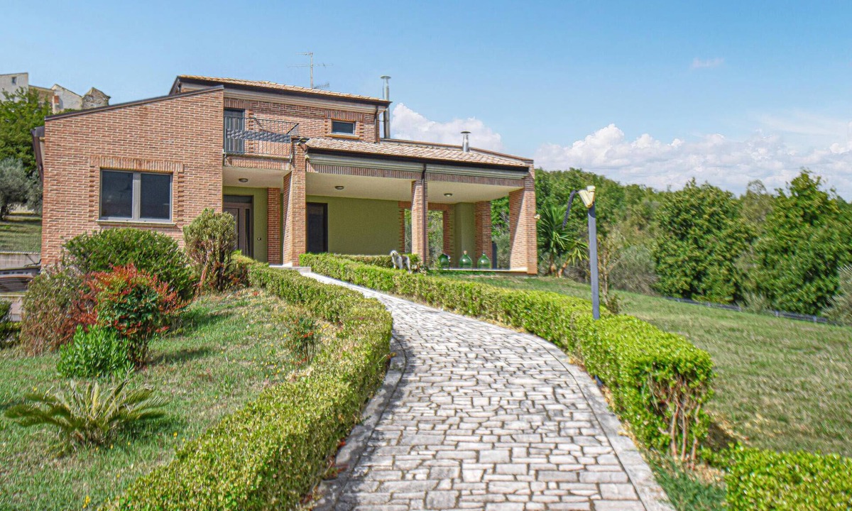 Torre Le Nocelle House | 3 bedroom gorgeous home in Torre Le Nocelle