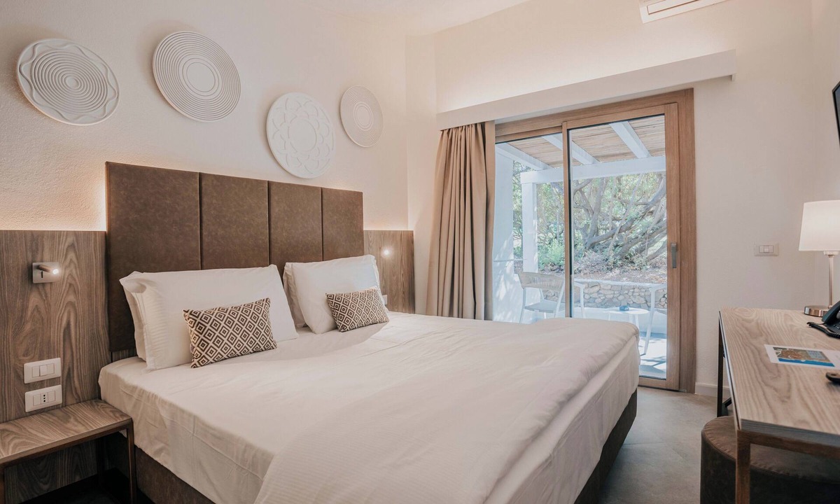 San Teodoro City Centre Hotel | Amasea Resort