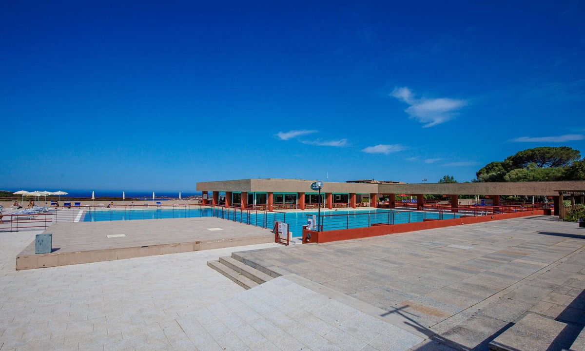 Cugnana Verde Apartment | Apartment "Asfodeli Cugnana Verde" with Sea View, Shared Pool & Wi-Fi