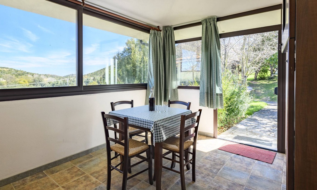 Elini House | Apartment "Casa Corongiu 4" with Mountain View & Shared Garden