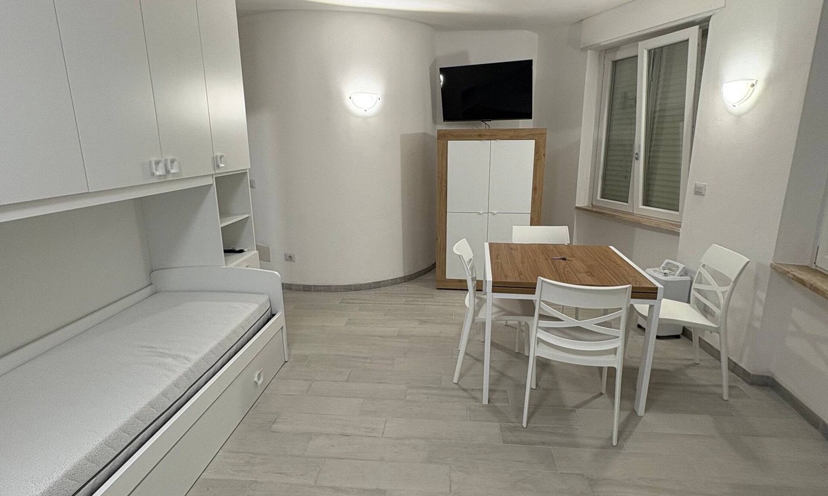 Castelsardo Apartment | Apartment 'Flora F2' with Sea View and Air Conditioning