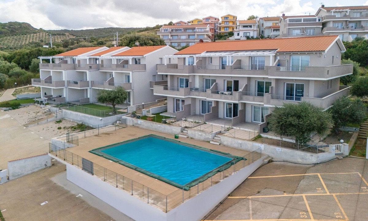 Castelsardo Apartment | Apartment in with swimming pool and sea view