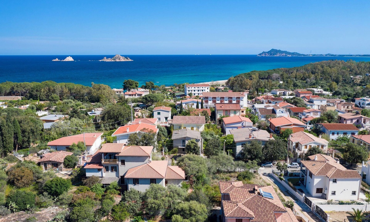 Lotzorai Apartment | Apartmento a 3-minute walk from the beach.