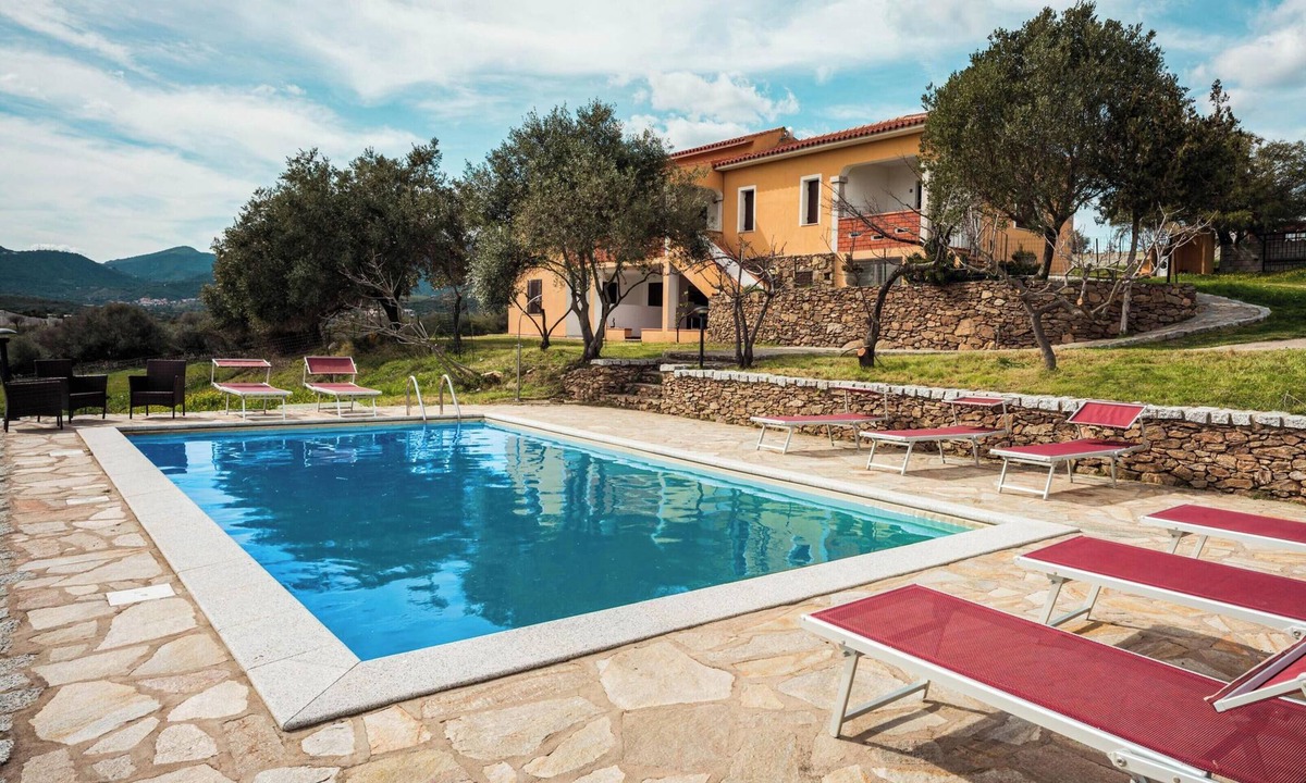 Budoni Apartment | Apartment 'Malamuri 4' with Shared Pool, Terrace & Garden in Budoni