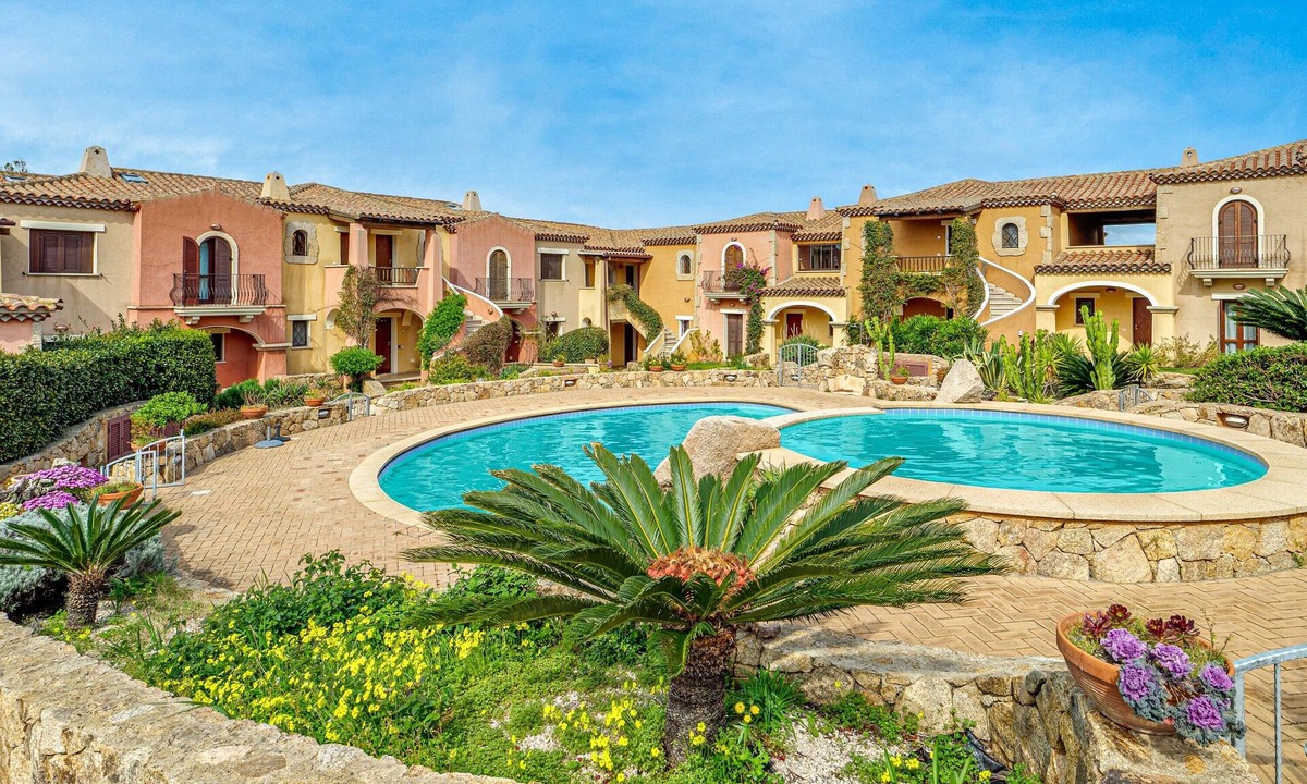Golfo Aranci Apartment | Apartment 'Mazzini' with Sea View, Wi-Fi, and Air Conditioning