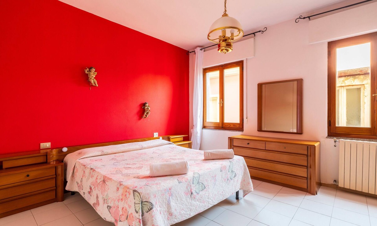 Jerzu Apartment | Apartment 'Valentina' with Balcony, Wi-Fi and Air Conditioning