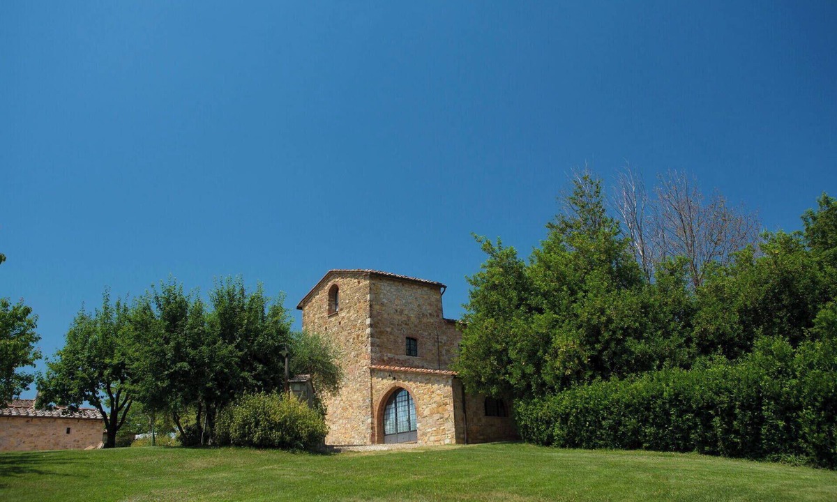 Tavarnelle Val di Pesa House | Apartment with A/C, pool, WIFI, TV, patio, pets allowed, panoramic view, close to Greve In Chianti