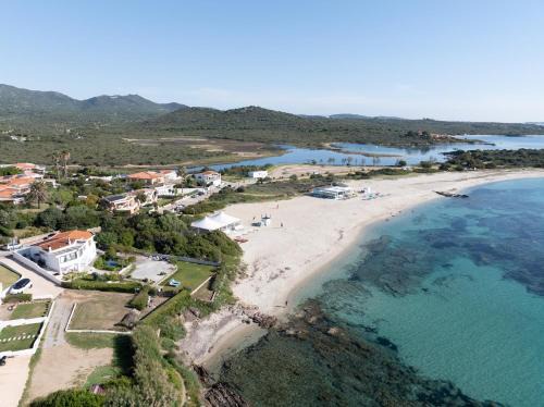 Pittulongu Apartment | Appartamento sulla spiaggia indipendente