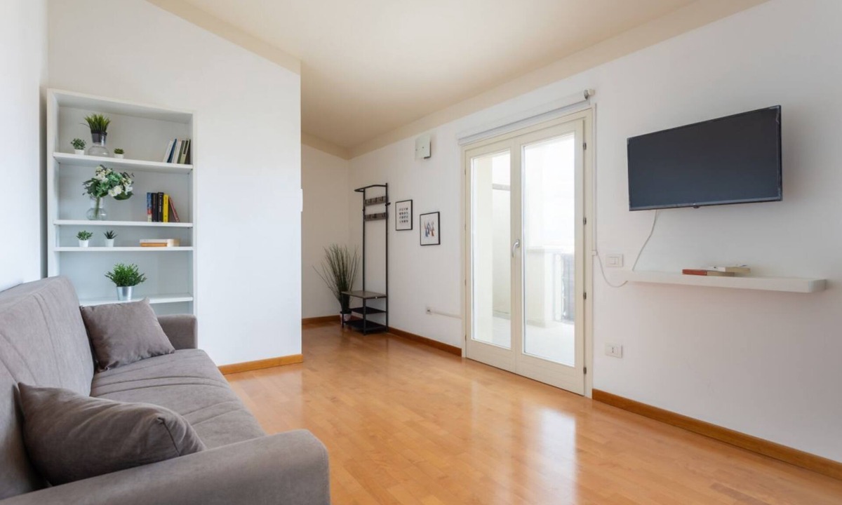 Oristano Historic Centre Apartment | Attico Eleonora – Terrazza & Parcheggio in Centro