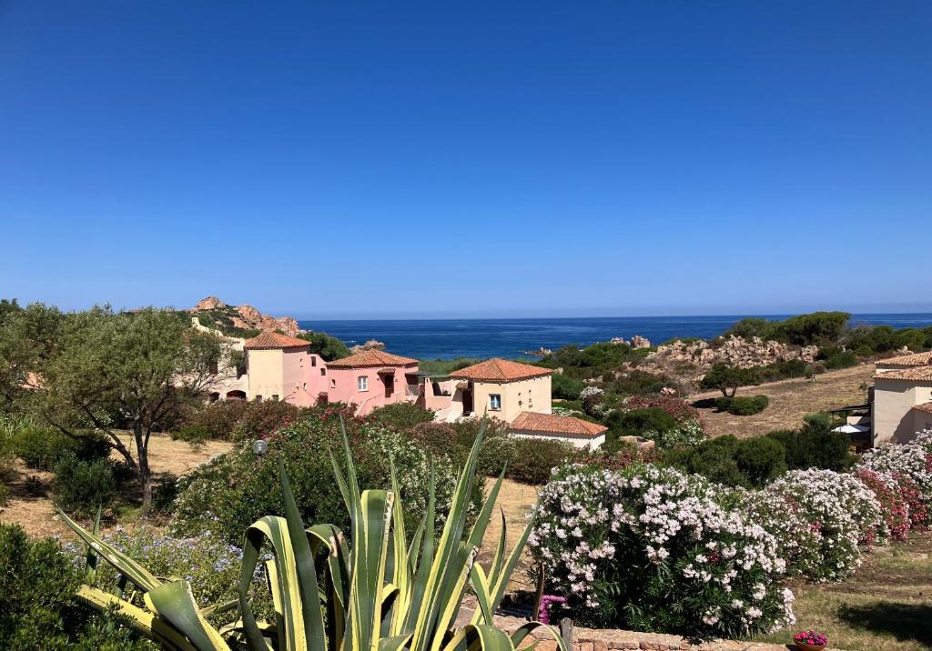 Canneddi Apartment | Beach Home Sardegna Calarossa- Spectacular views&Snorkeling
