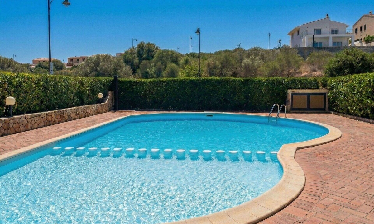 Murta Maria Apartment | Beautiful apartment for 4 people with A/C, pool, TV and terrace