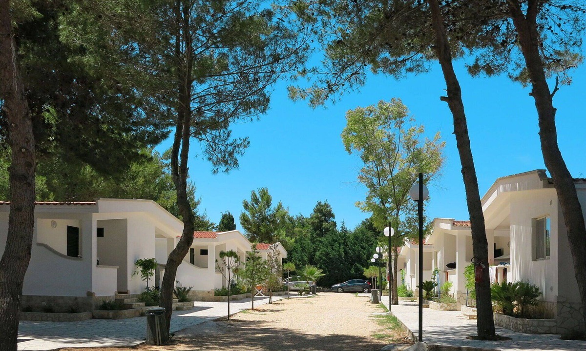 Montincello House | Beautiful apartment in villa for 4 guests with pool, A/C, WIFI, TV, terrace and pets allowed