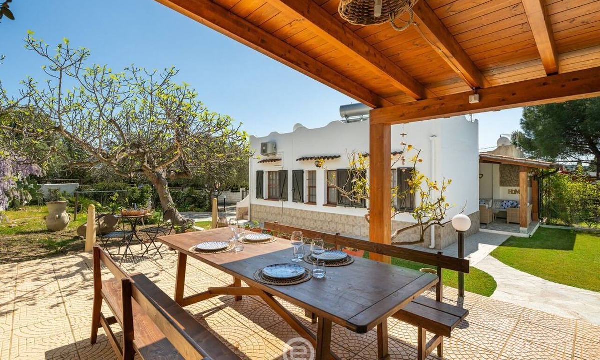 Sarroch House | Casa Madili – Relax with garden, jacuzzi and holiday vibes 🌿☀️