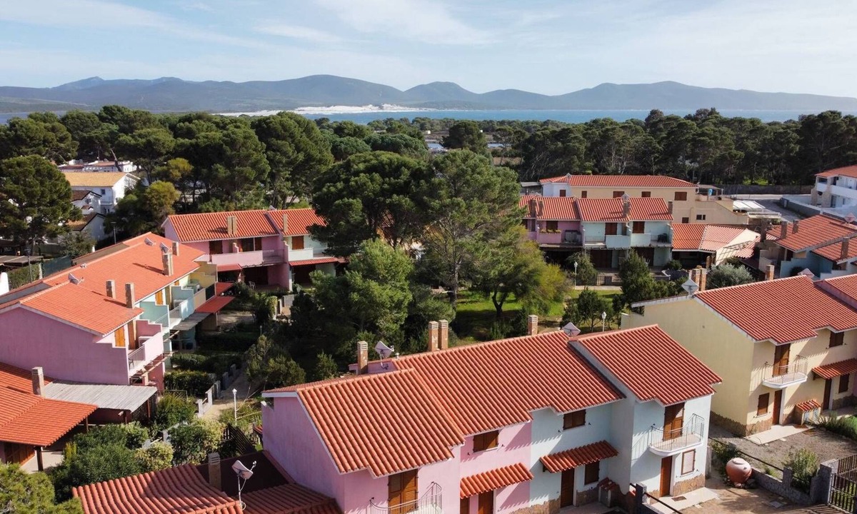 Porto Pino House | Casa Luna 400mt walk from Porto Pino beach