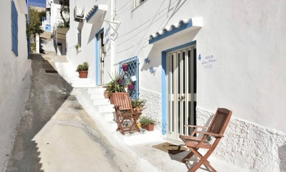 Cala Gonone Apartment | CASA MARE small apartment in the port area