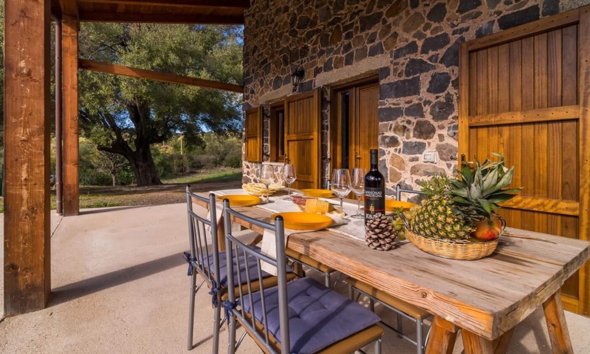 Dorgali Villa | Casa Pedra 2 - One Bedroom Villa, Sleeps 3