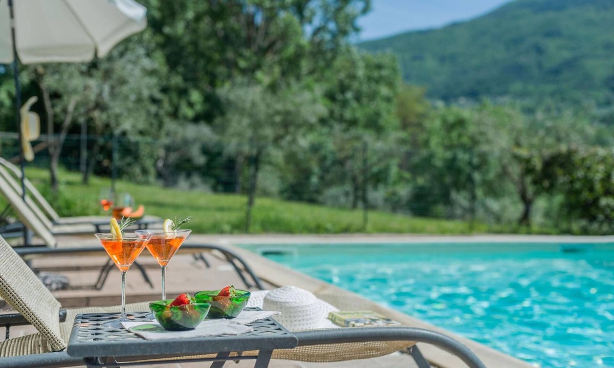 Assisi Villa | Casale San Francesco - 6 bedrooms, AirCo, pool, wifi, pets, BBQ, Umbria