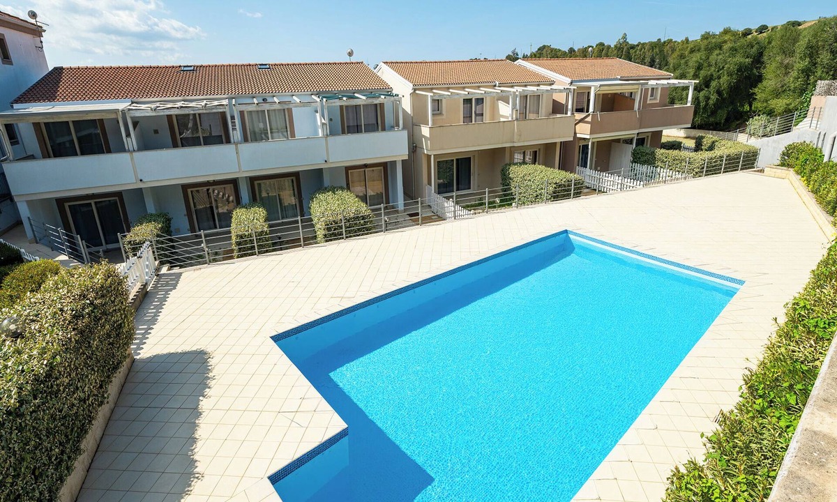Viddalba Apartment | Charming accommodation with pool in Viddalba