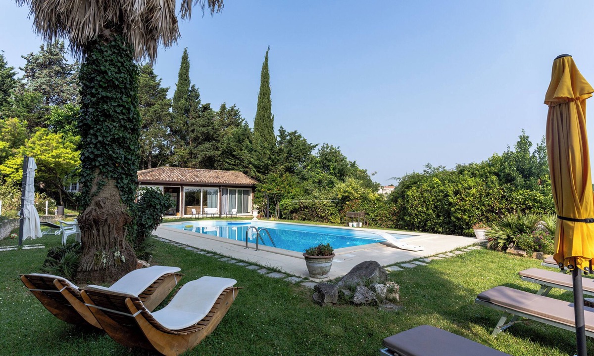 Misano Monte Apartment | Charming studio apartment in a relais with pool in the hills