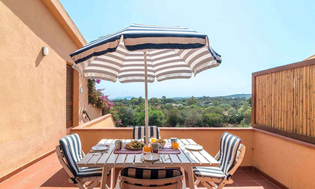 Porto Istana Apartment | Cosy apartment for 5 guests with A/C, WIFI, TV, terrace and pets allowed