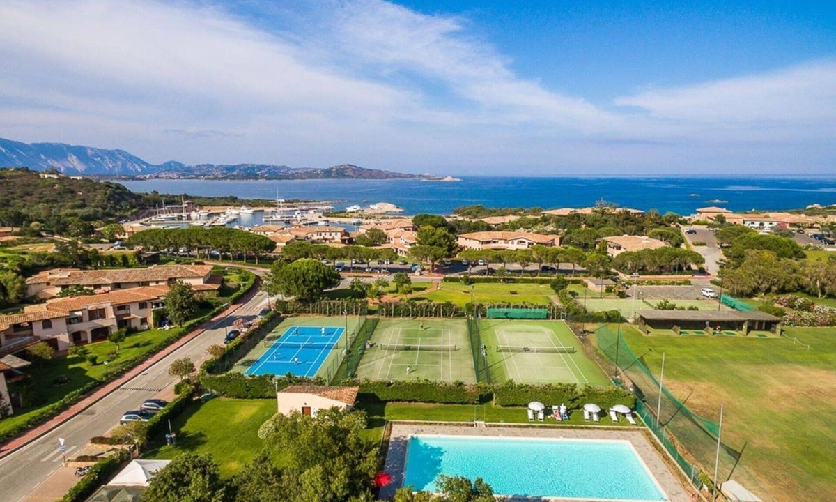 Puntaldia House | Cosy apartment in villa for 8 guests with A/C, pool, TV and terrace