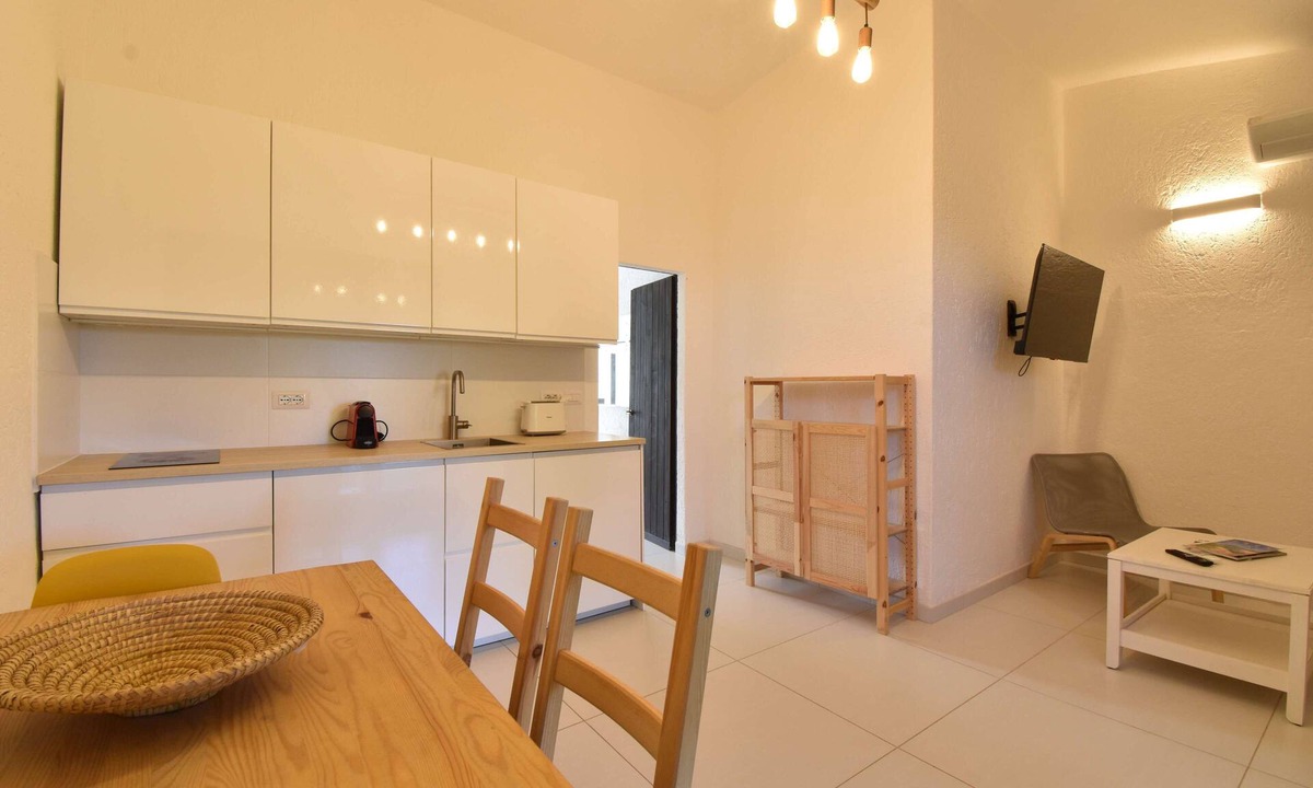 Rena Majore House | Cottage with wi-fi, a/c and fenced garden