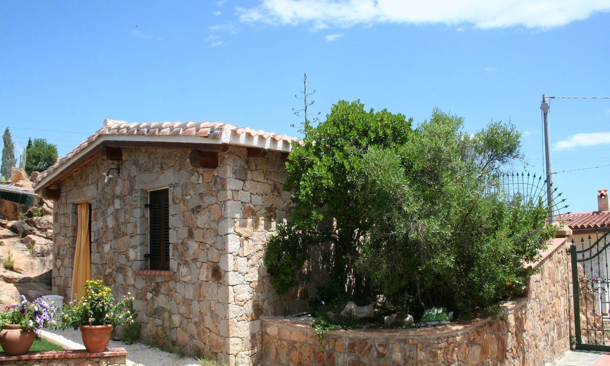 Tancau Sul Mare Villa | Detached cottage with spaiggia within walking distance, sea d mountain view!