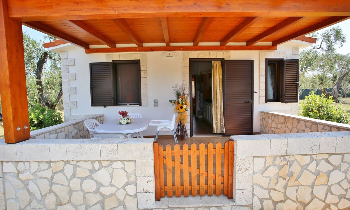 Chiesiola Apartment | Detached Villa 2 bathrooms for 5/6 person, 65 square meters, and private garden with barbecue and sunbeds