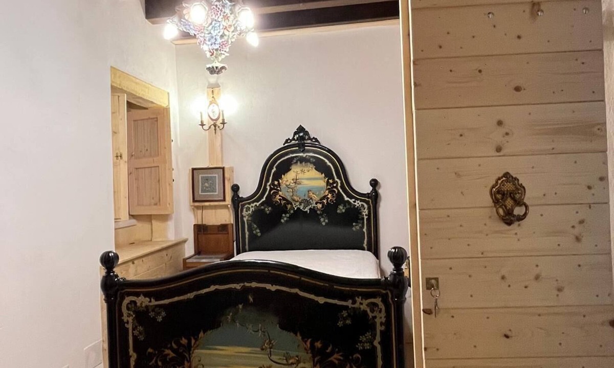 Historic Castle District Apartment | Domo Catharinae