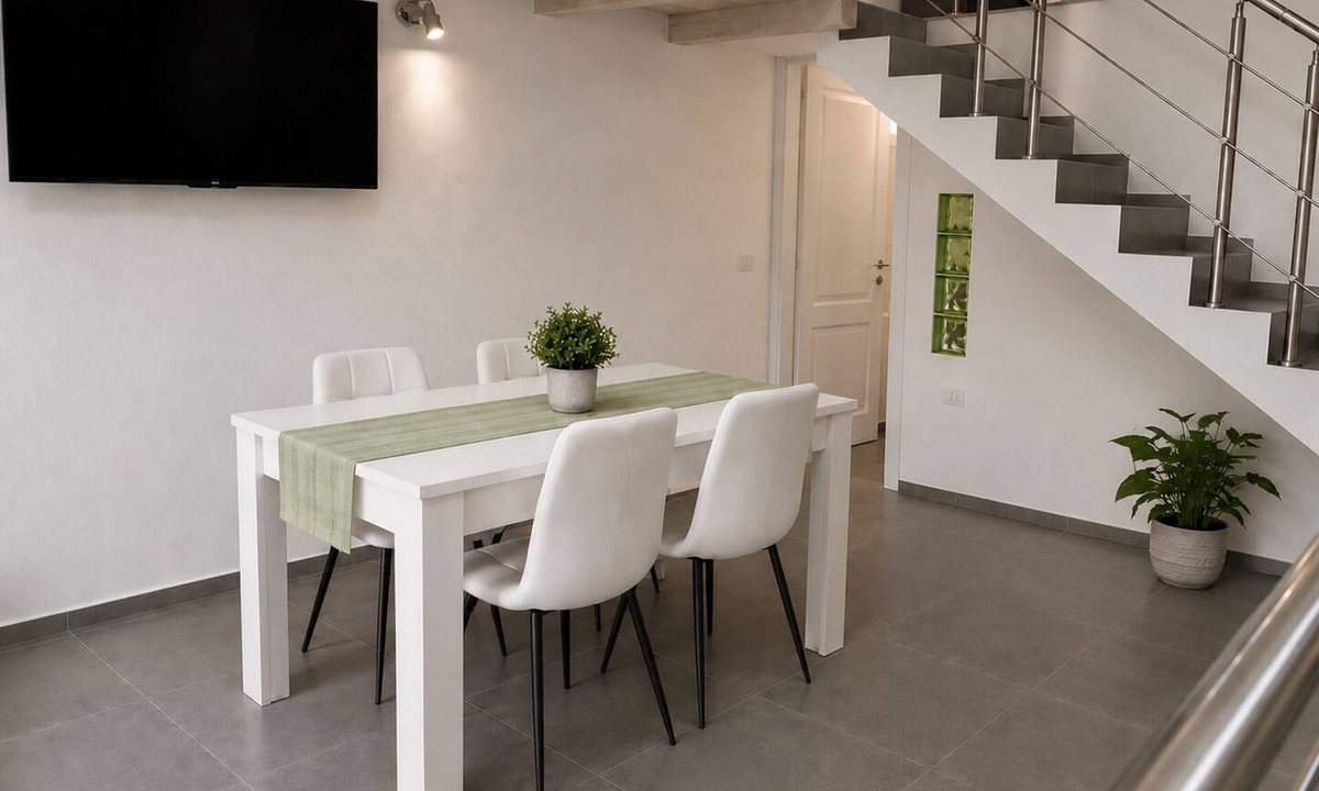 Dorgali Apartment | Elegant and modern loft with loft bedroom a few miles from the sea.