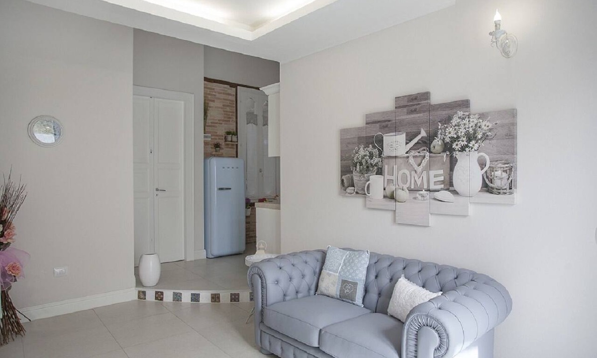 Cagliari Apartment | "Enry White House" Apartment in the center of Cagliari