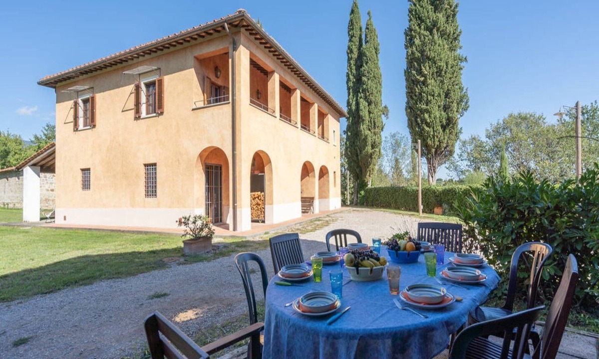 Terranuova Bracciolini House | Farmhouse near Nightlife
