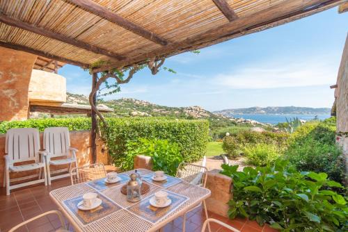 Punta Sardegna Apartment | Flat La Quercia