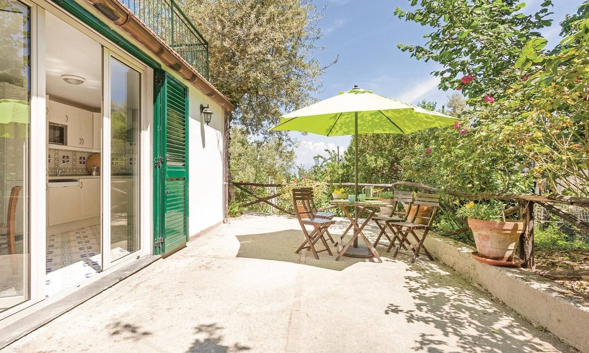 Priora House | Gorgeous home in Sorrento Priora NA with WiFi