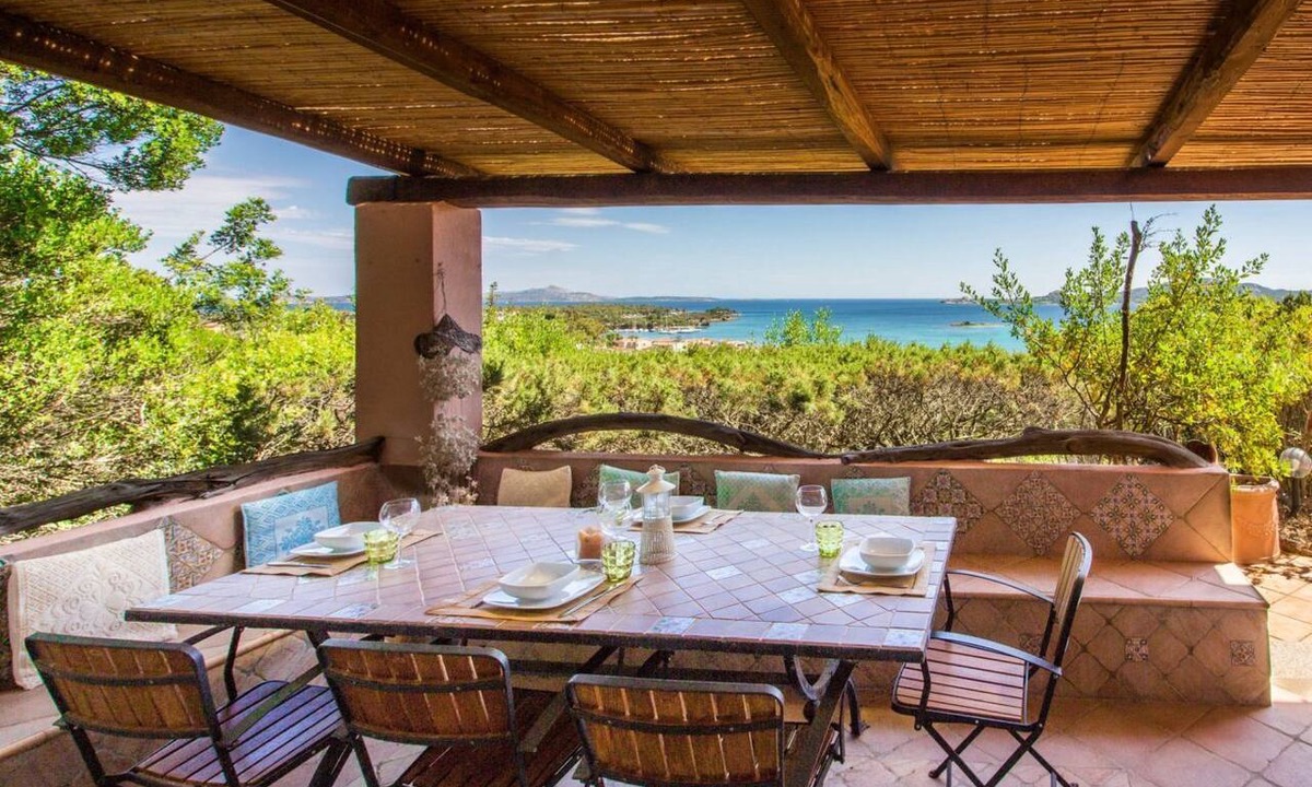 La Conia Apartment | GuestHost - Charming apartment of about 80 sqm, perfect for three people, located on the ground floor of a villa.The property is located in Cannigione, a charming village overlooking the Gulf of Arzachena in Sardinia, in a natural setting of extraordinar