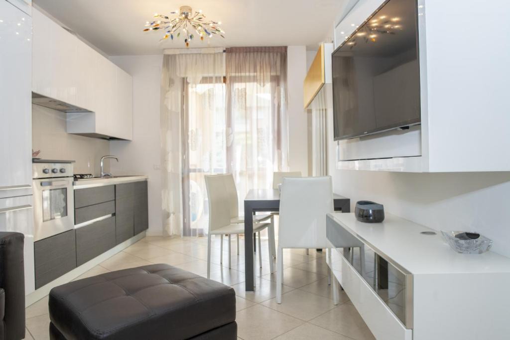 Marebello Apartment | GuestHost - Fellini Family Flat