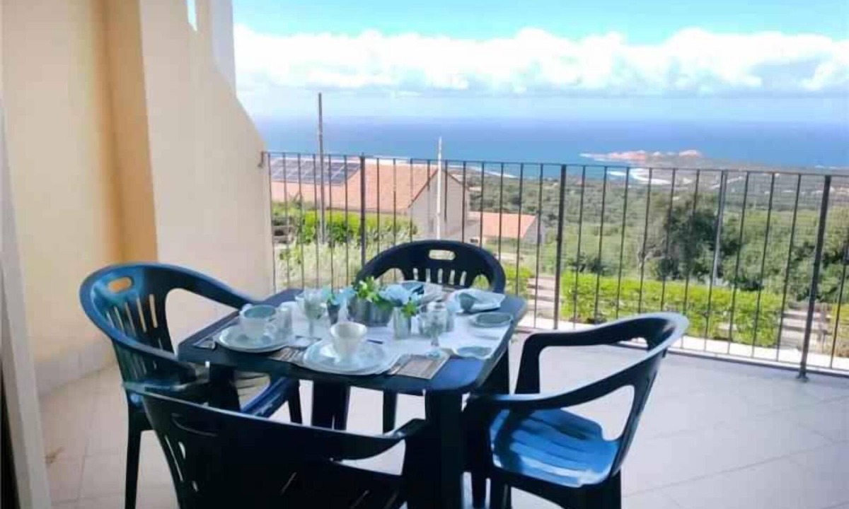 Paduledda Apartment | Holiday apartment with outdoor pool and a splendid terrace with sea view