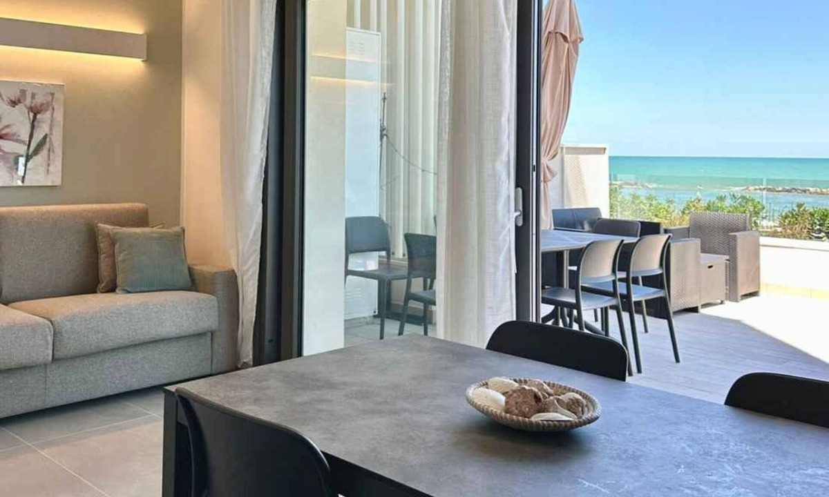 Pesaro Apartment | Holiday apartment with air conditioning, internet and balcony with sea view