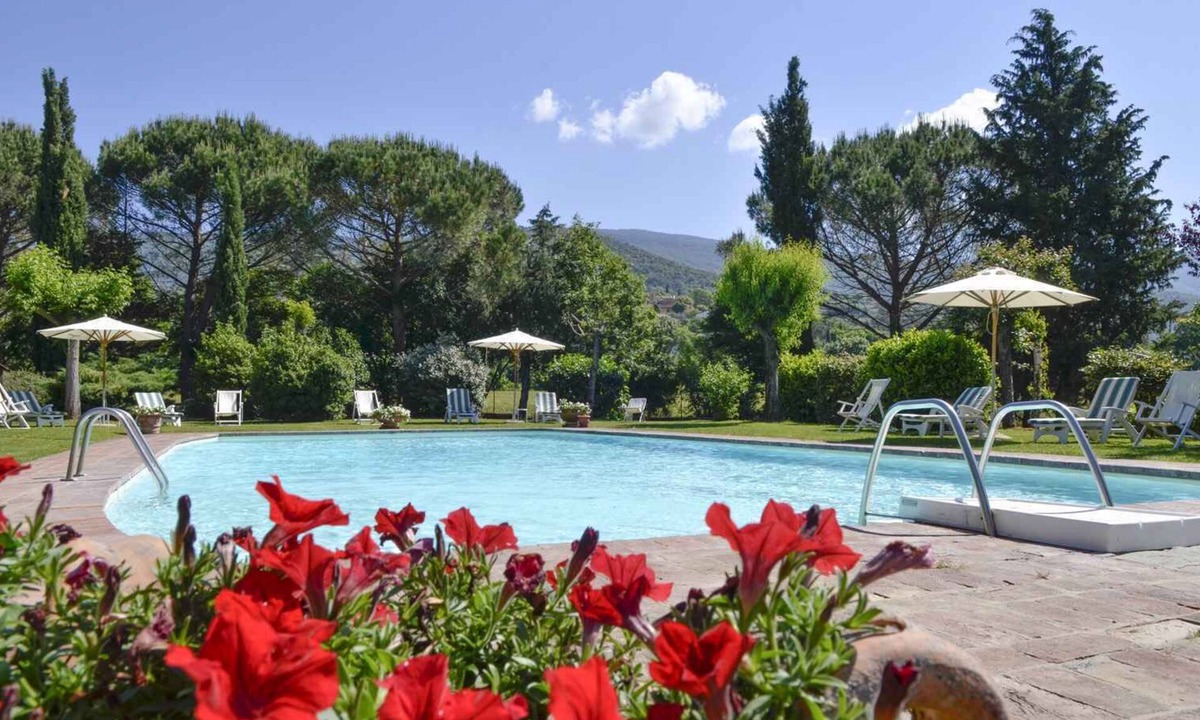 San Pietro a Cegliolo Apartment | Holiday apartment with outdoor pool and WiFi
