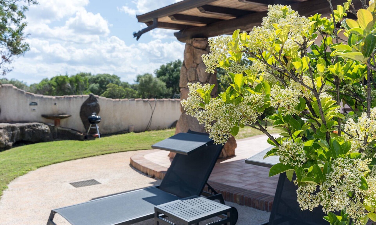 Orosei House | Holiday Home 'La Vela' with Sea View, Wi-Fi and Air Conditioning