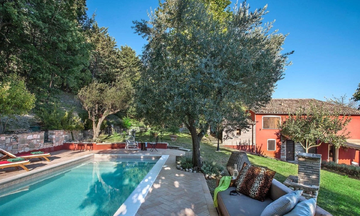 Acqualagna House | Holiday house Acqualagna for 1 - 10 persons with 5 bedrooms - Holiday home