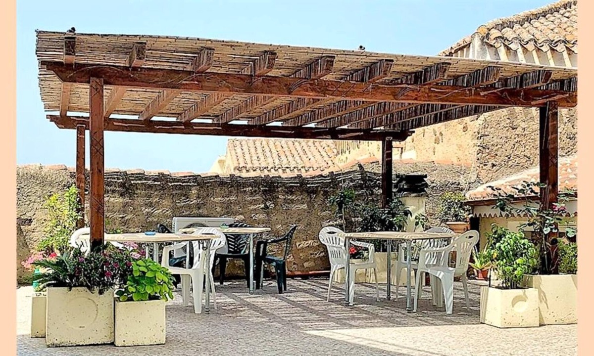 Galtelli Apartment | Homerez - Spacious appartement for 6 ppl. with terrace and balcony at Galtellì