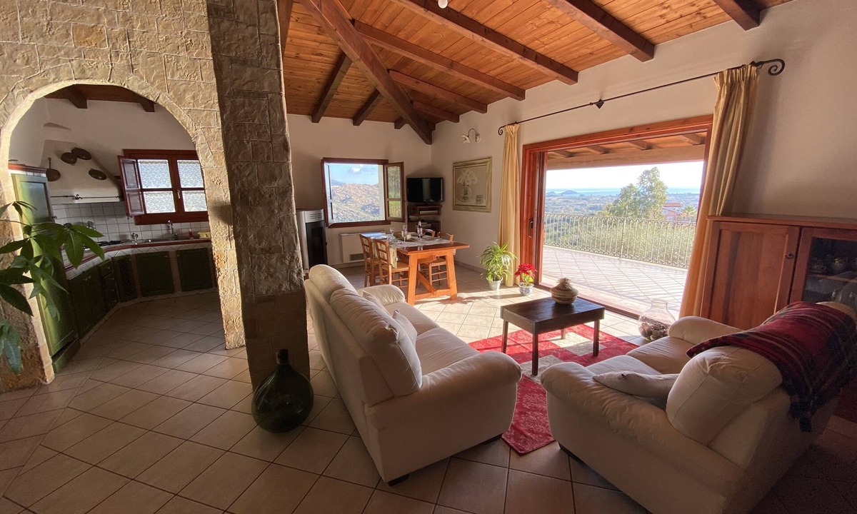 Lotzorai House | House with garden and splendid sea view
