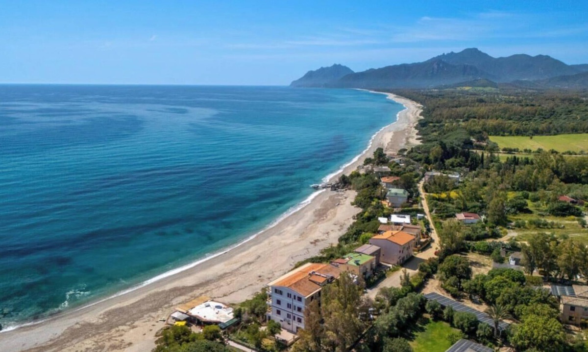 Torre di Bari Apartment | Is Feminas 26 – Your seaside escape just steps from the beach 🌊☀️