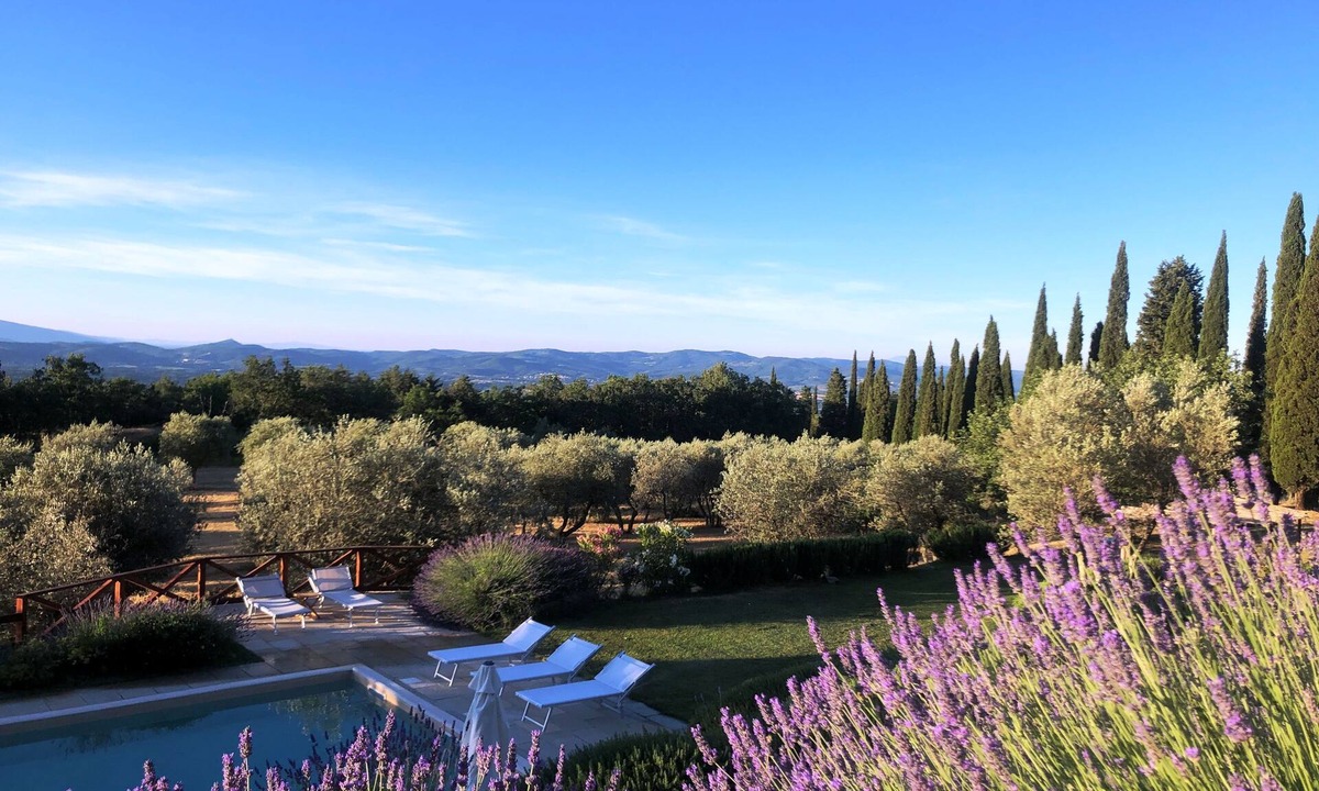 San Giustino Valdarno Villa | Poggio Corsucci.Historic stone house with swimming pool and enchanting view.