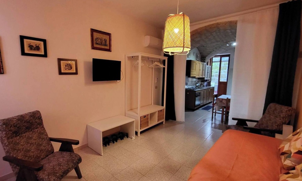 Cuglieri Apartment | Itiseasy1 Piano Suites Nel Corso