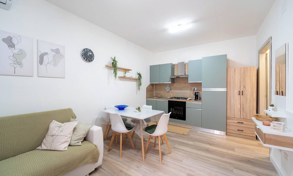 Oristano Apartment | La Casa di Mario - One Bedroom Apartment, Sleeps 2
