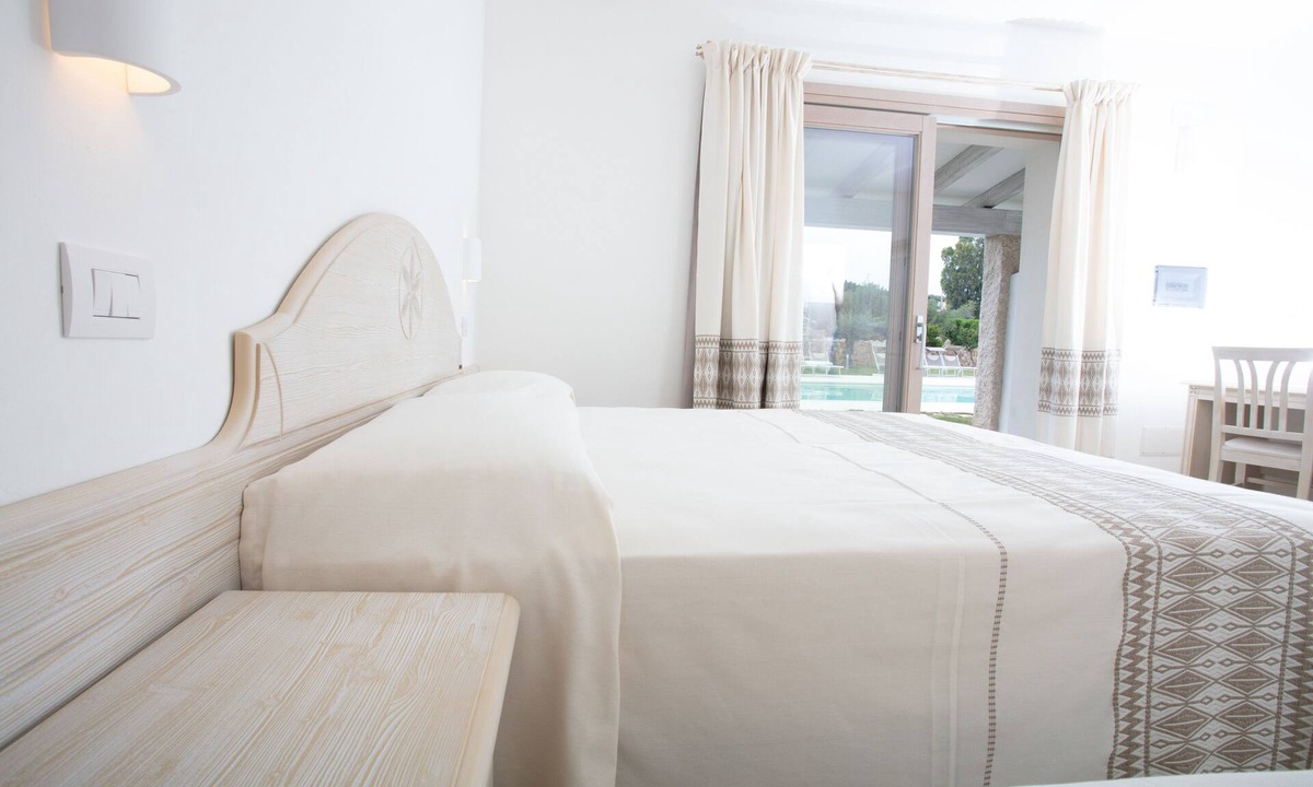 Baja Sardinia Bed & Breakfast | La Corte di Pulicinu