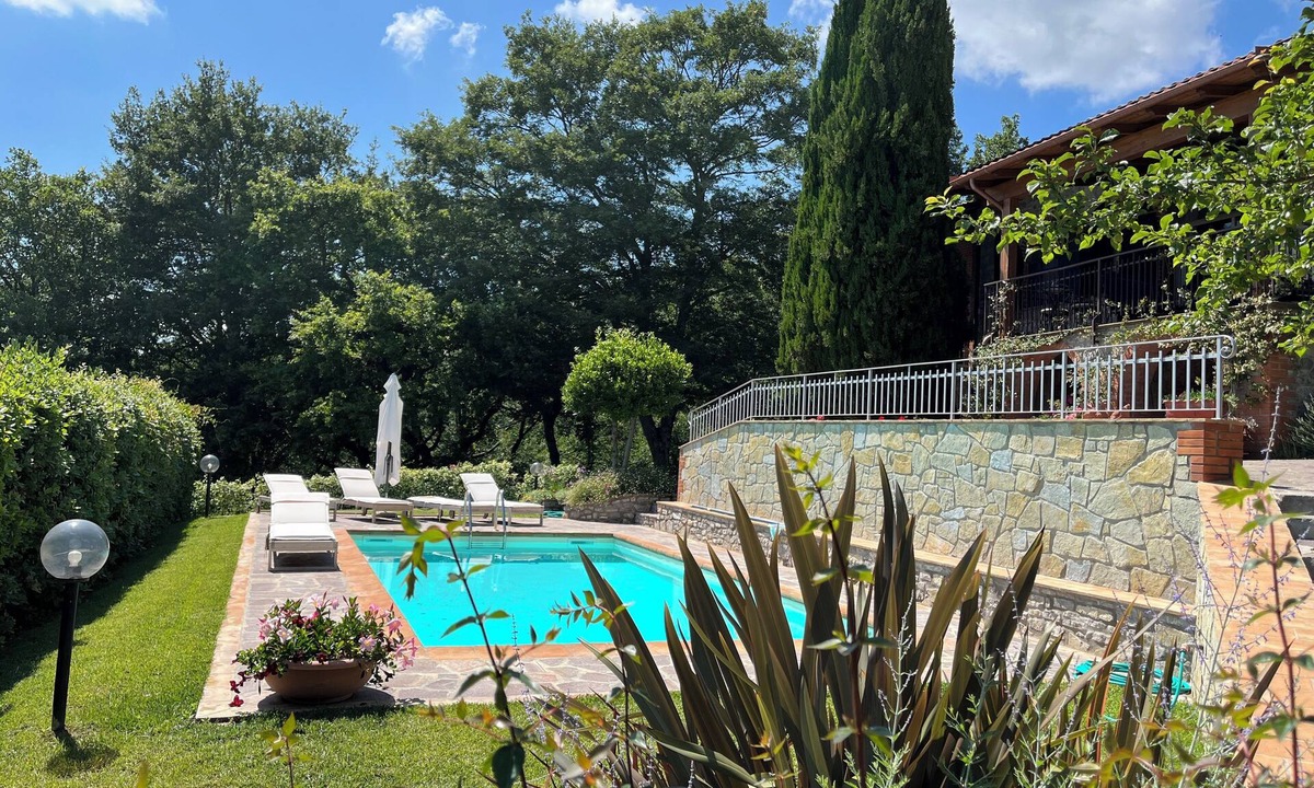 Tuoro sul Trasimeno Villa | Lake-View Private Villa, Pool, Indoor-Outdoor Dining & Lounges