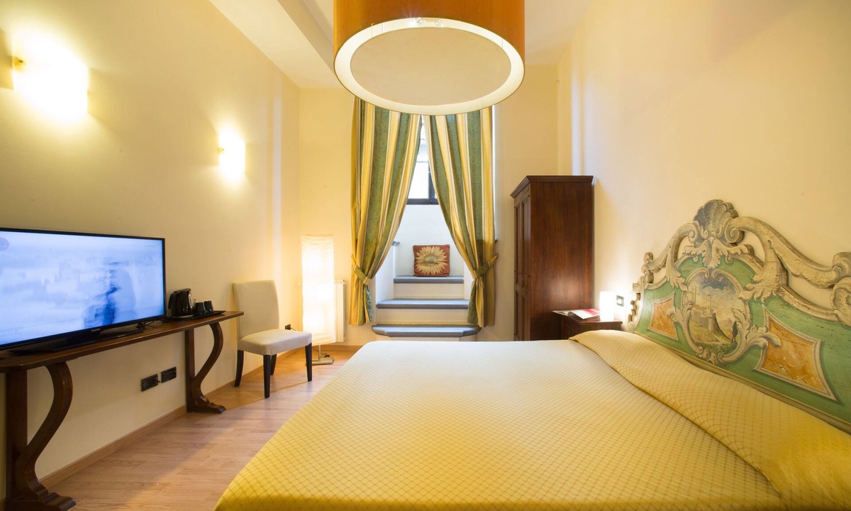 Sant' Ambrogio Bed & Breakfast | Locanda Orchidea - B&B